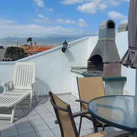 Private Apartment With Roof Terrace Arona  Exterior photo