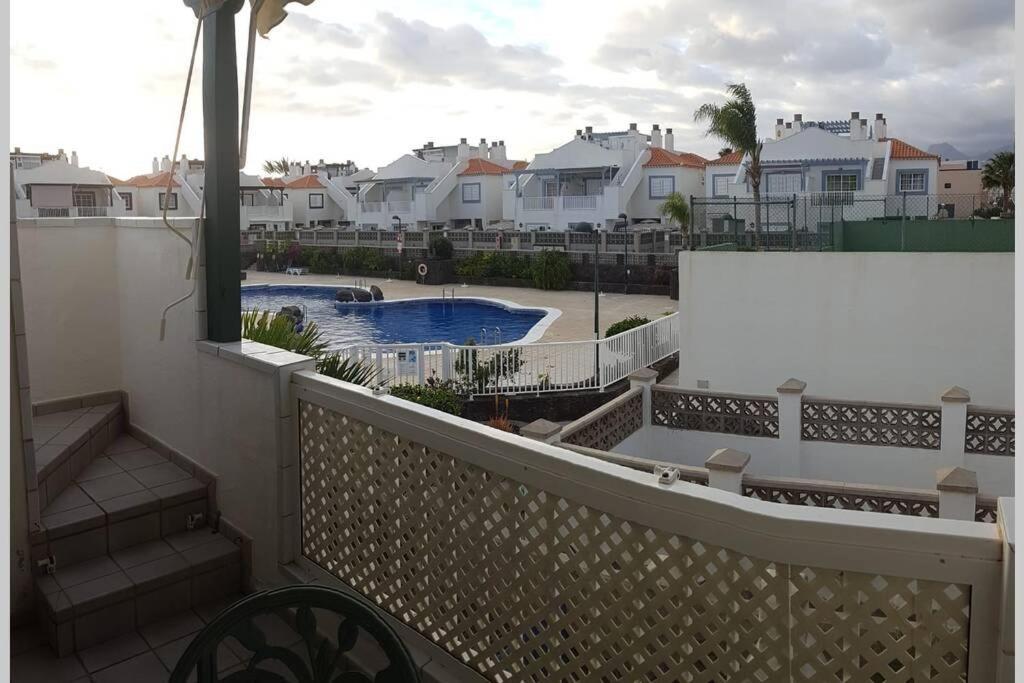 Private Apartment With Roof Terrace Arona  Exterior photo