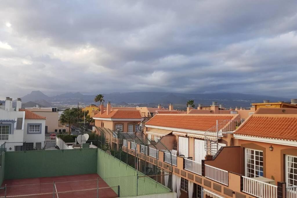 Private Apartment With Roof Terrace Arona  Exterior photo